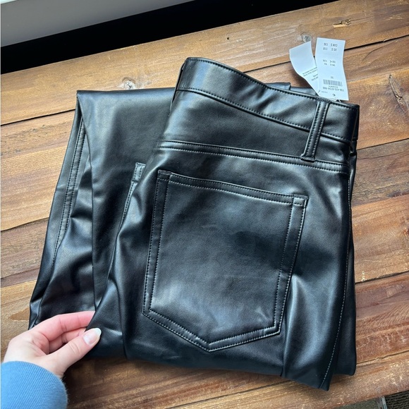 NWT Abercrombie & Fitch CURVE LOVE 90’s Straight Ultra High Rise Faux Leather 12 - Picture 4 of 8